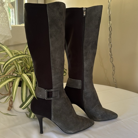 Tahari Suede Leather Two-Tone Gray and Black 3" Heeled Boots Women's Size 7 - Picture 1 of 11